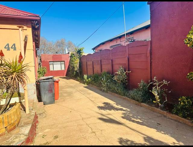 3 BEDROOM HOUSE FOR SALE IN MALVERN